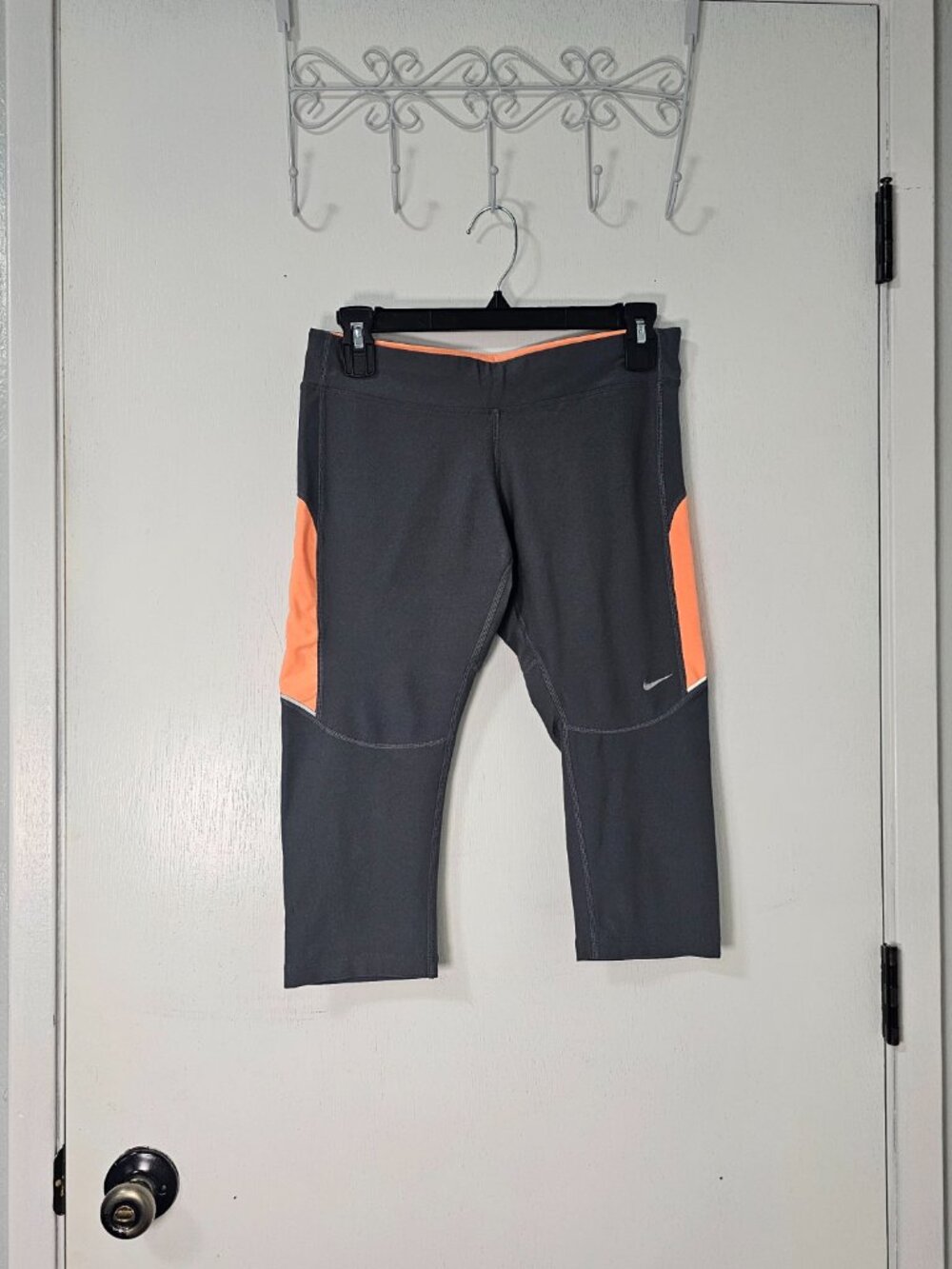 Nike Dri-FIT Women's Gray & Orange Running Capri Leggings - Size Medium - Picture 2 of 7